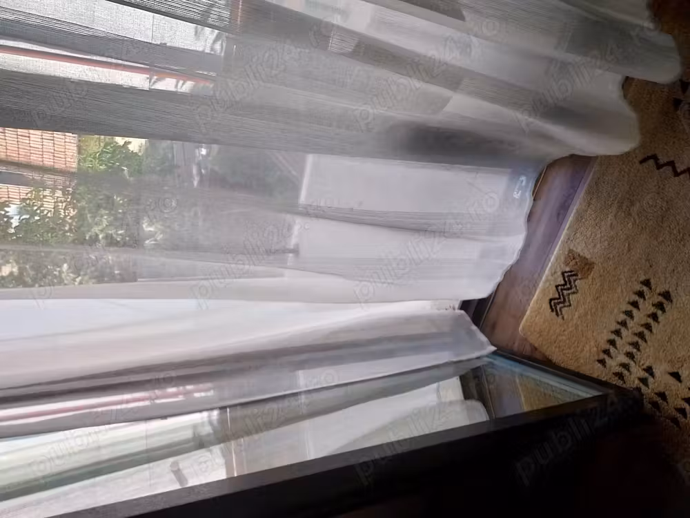 Dau în chirie apartament central lux