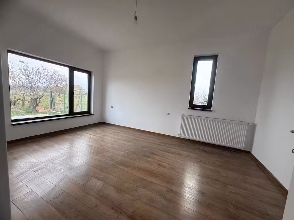 Casa individuala, pe parter, posibilitate mansardare