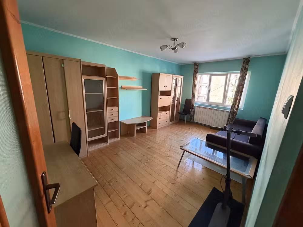 Apartament cu 2 camere de inchiriat