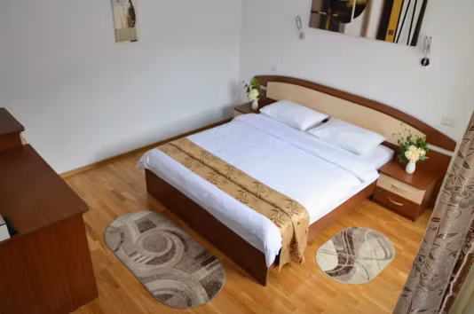 Garsonieră Platou Izvor