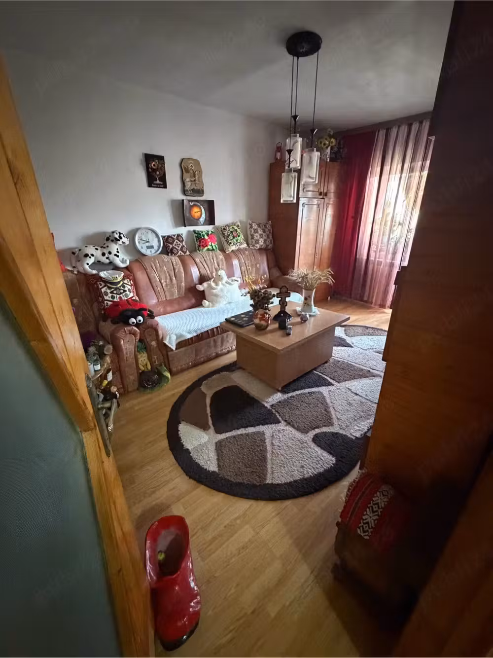 Vând Schimb apartament cu garsoniera