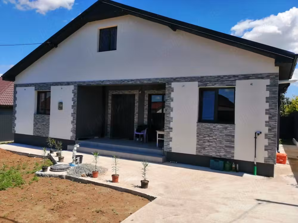 Casa de vanzare Valu lui Traian (zona Penny)