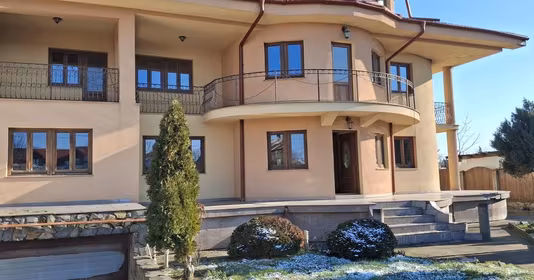 Casă Tăbăcari