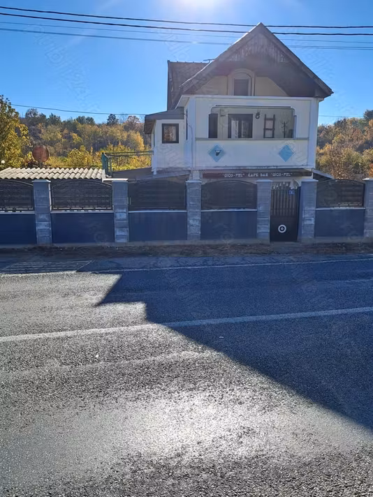Casă Batoti