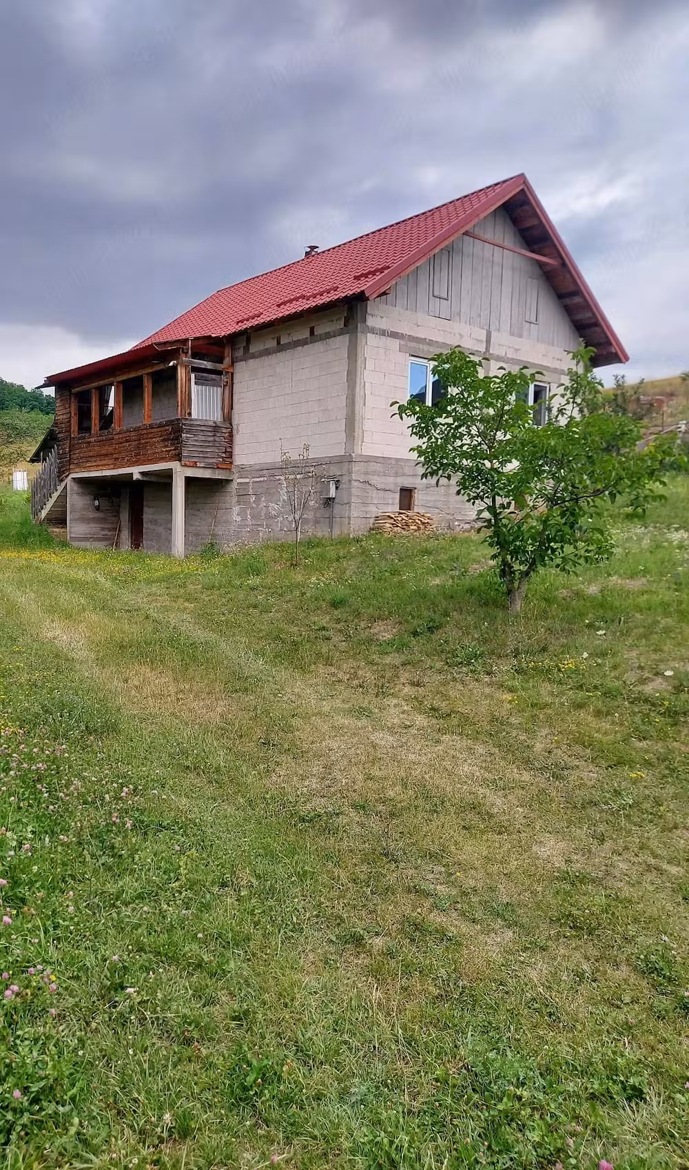Casa cu teren în Aghires-Fabrici