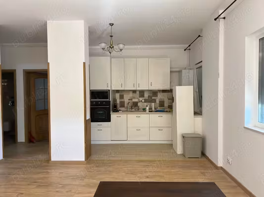 Apartament Floresti