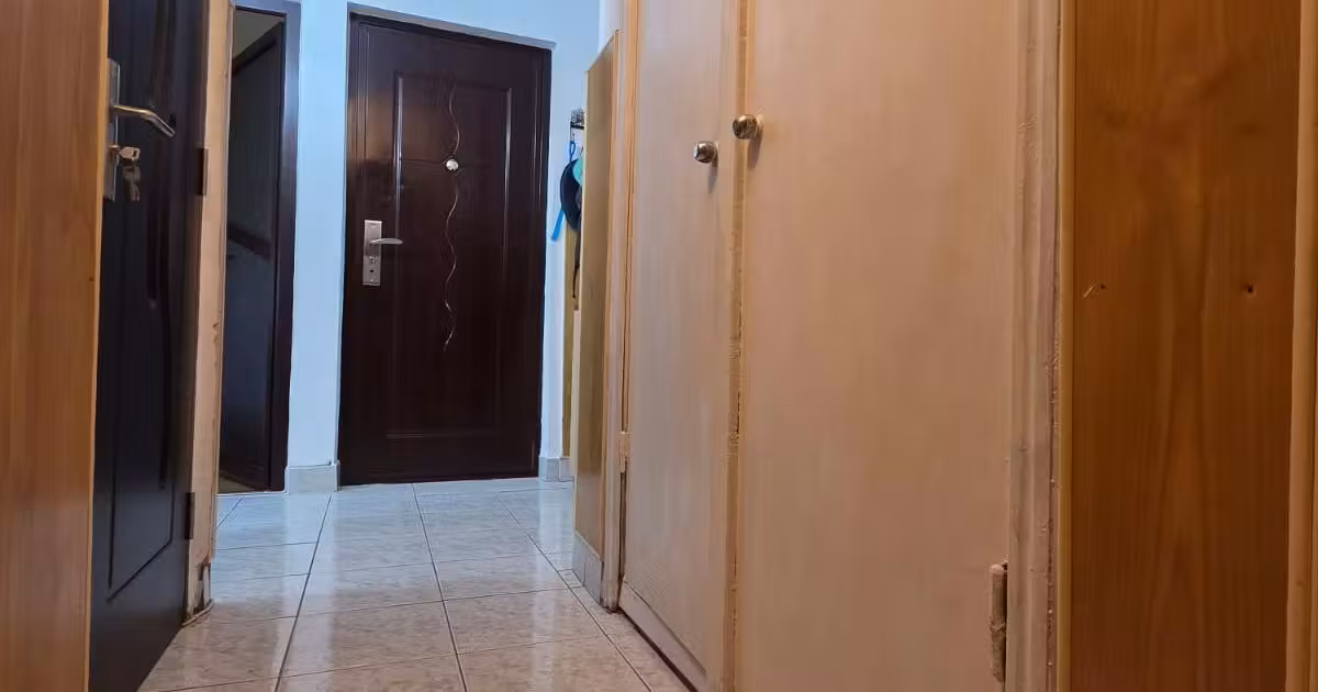 Apartament de vânzare cu 3 camere în zona E3, Tulcea