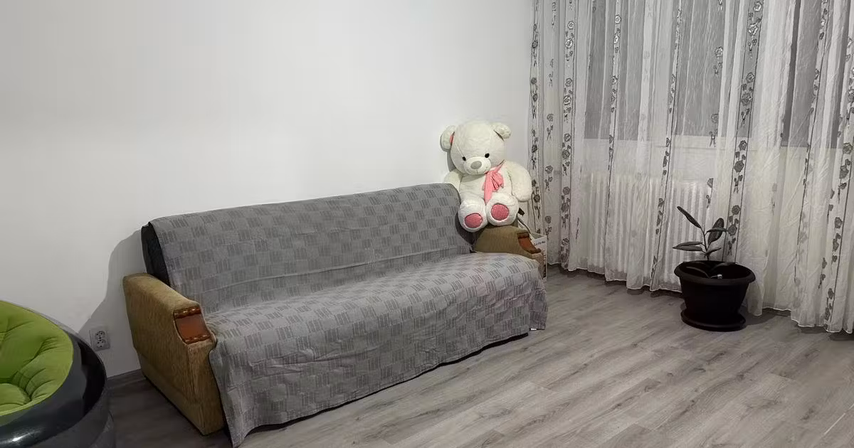 Apartament de vânzare cu 2 camere, mobilat în zona Giurgiului, Sector 4