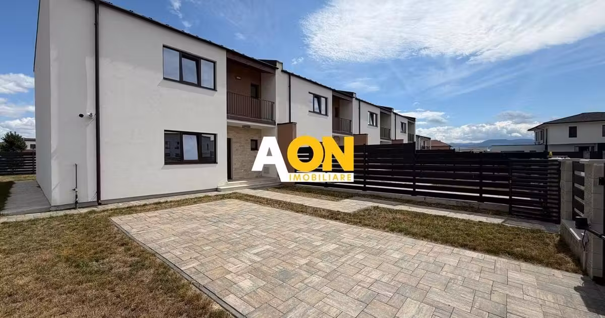 Duplex de vânzare cu 4 camere în Sebeș