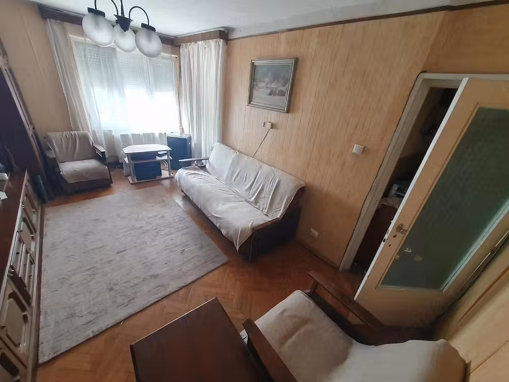 Apartament de vanzare 4 camere central Marghita