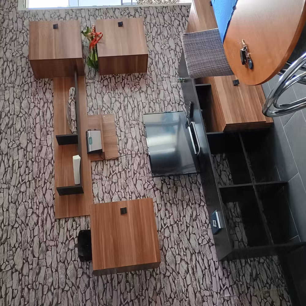 Închiriez apartament