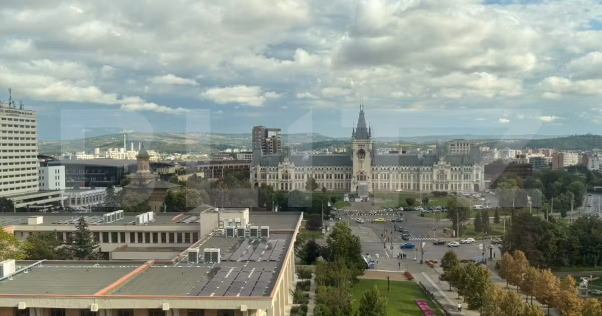 Apartament de vânzare cu 4 camere, mobilat în zona Ultracentral, Iași