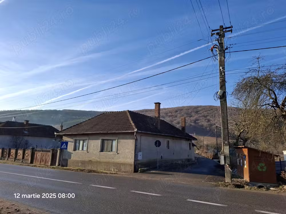 CASĂ familială întăbulată DE VÂNZARE  în Comuna și satul FIZEȘU GHERLII,  nr. 24 (Jud Cluj)