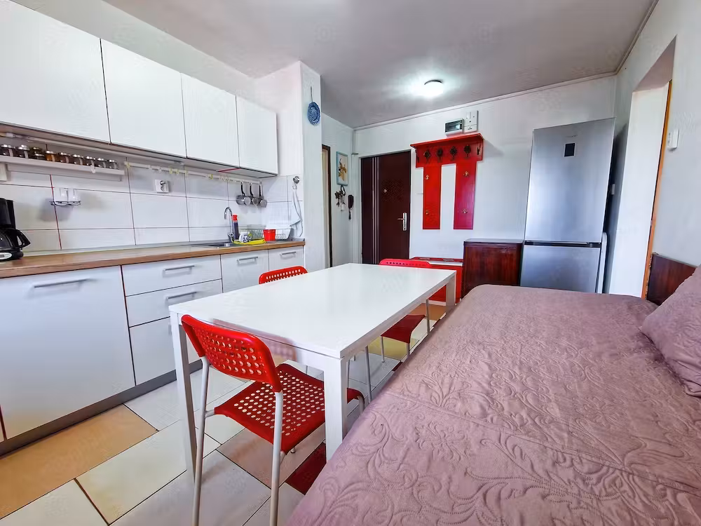 Apartament luminos | Living + Dormitor + Zonă Dining | Zona National Arena | 54 mp