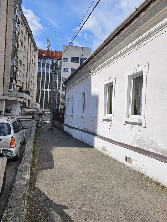 Casă Central