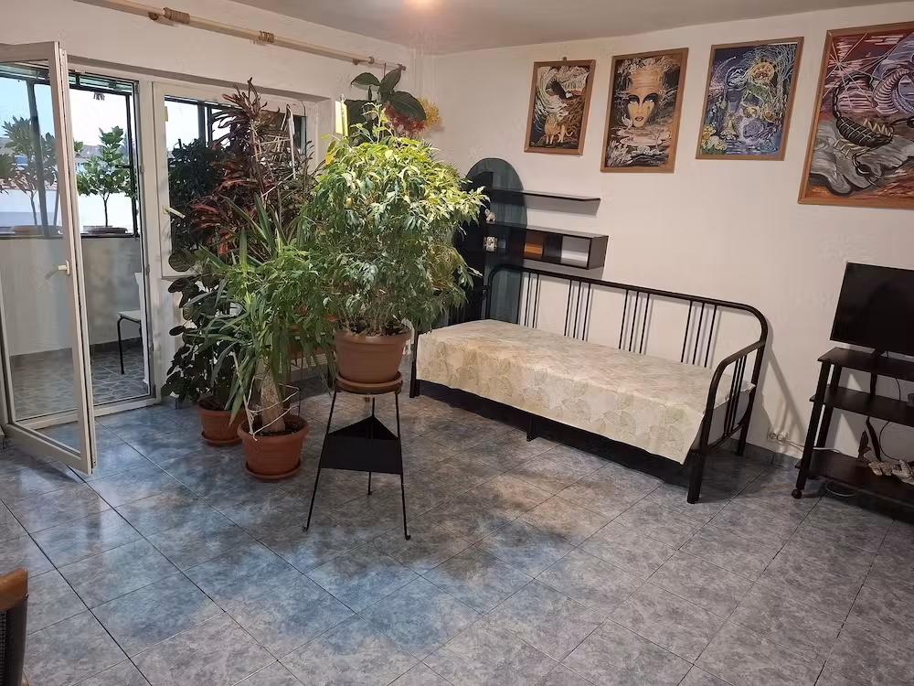 Proprietar vand apartament decomandat, cu 1 camera zona St. cel Mare