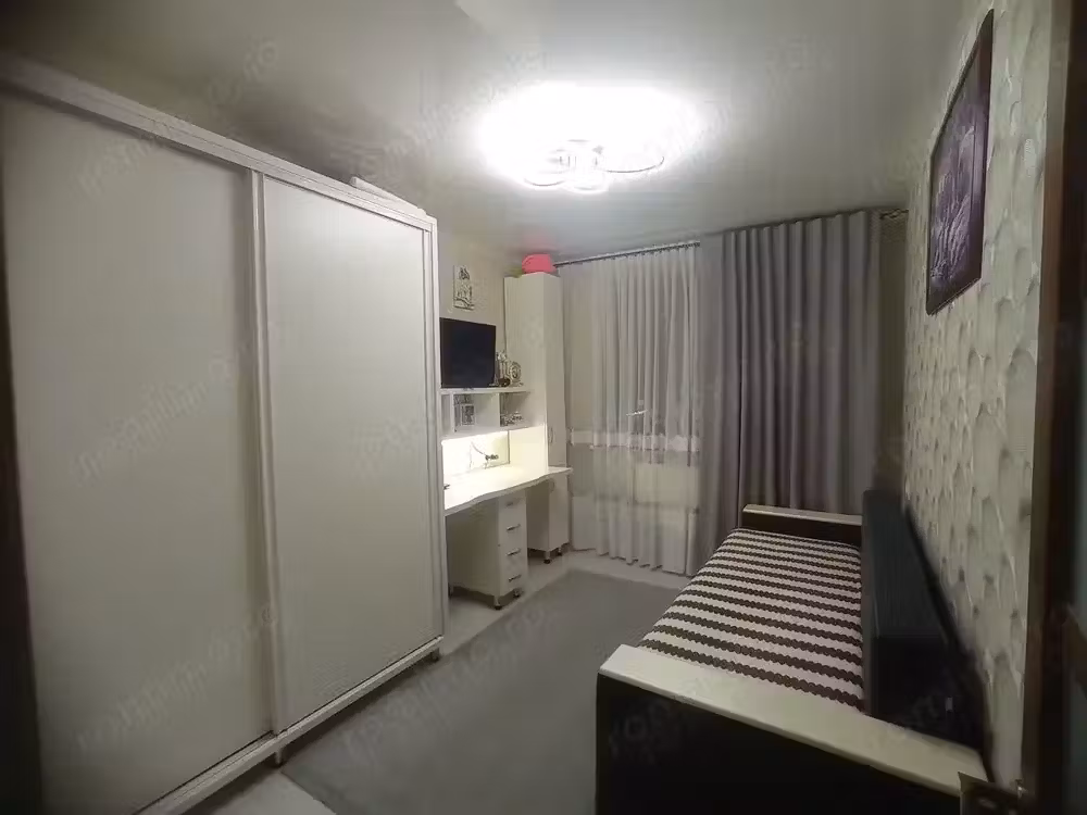 De vanzare apartament cu 2 camere zona Buziasului