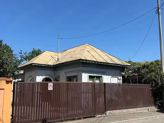 Casă cartier 23 August