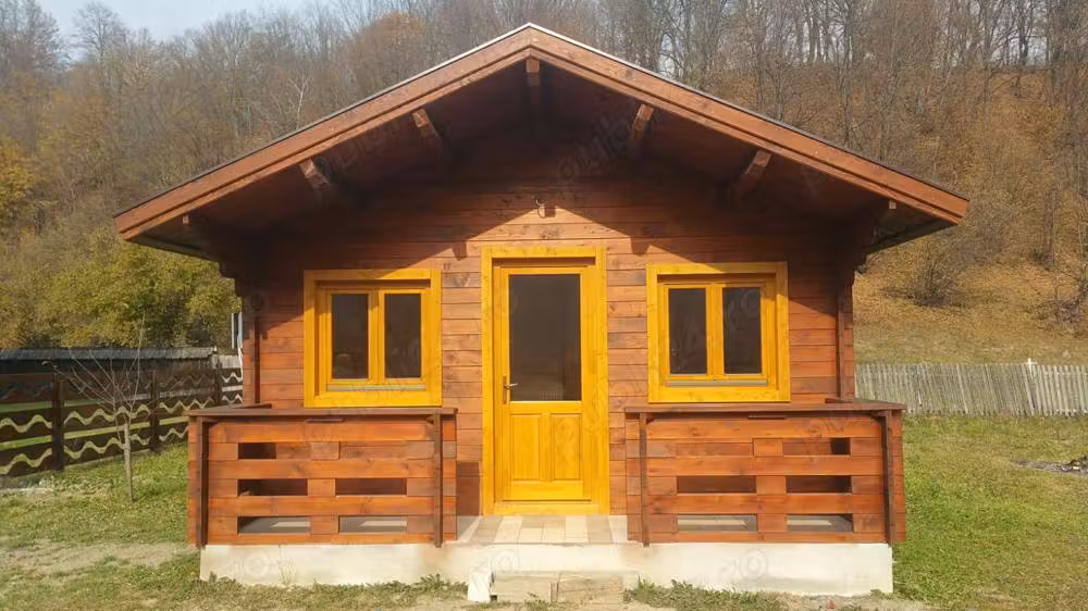 Cabana cocheta si teren la munte