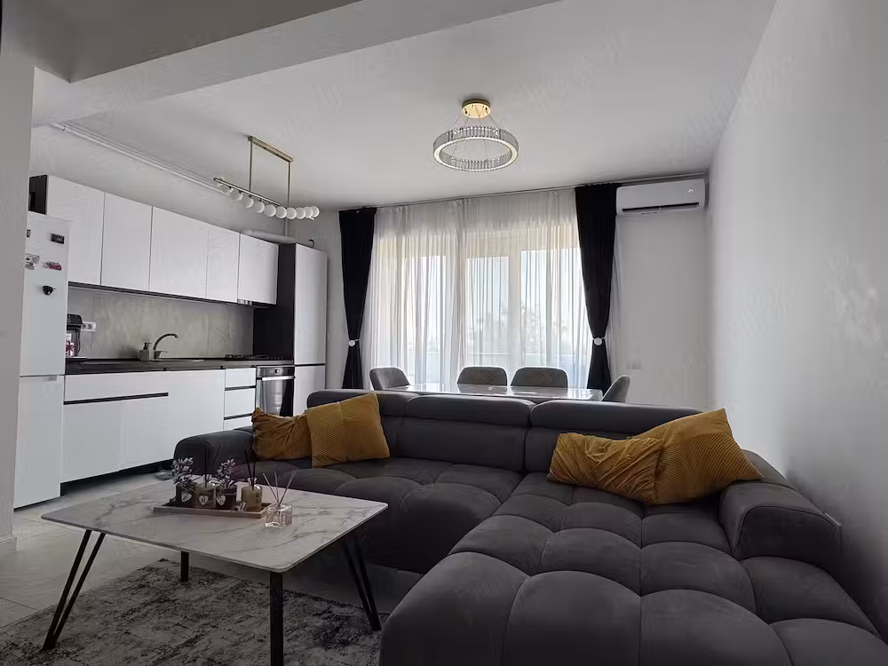Proprietar- vând apartament cu 2 camere- Giroc