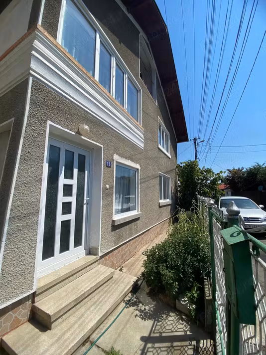 Casă Campina