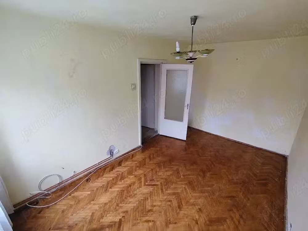 Vand apartament