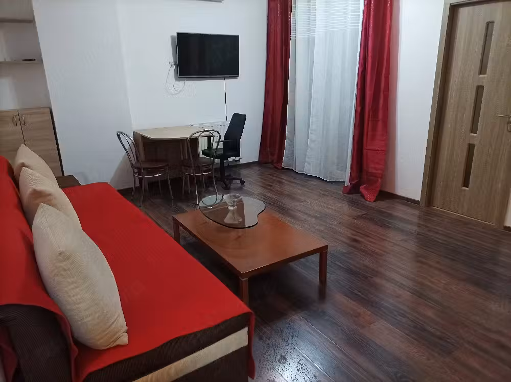 Vând apartament 3 camere ARED UTA