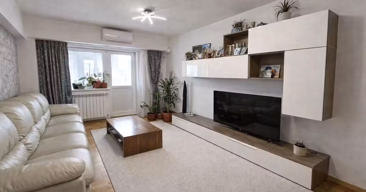 Apartament de vânzare cu 3 camere, mobilat în zona P-ța Alba Iulia, Sector 3