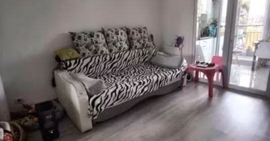 Apartament Titan