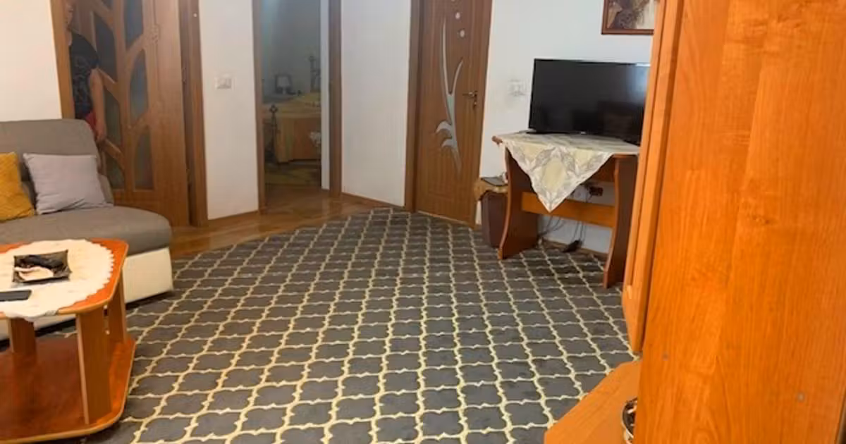 Casă de vânzare cu 3 camere în zona Exterior Est, Piatra-Neamț