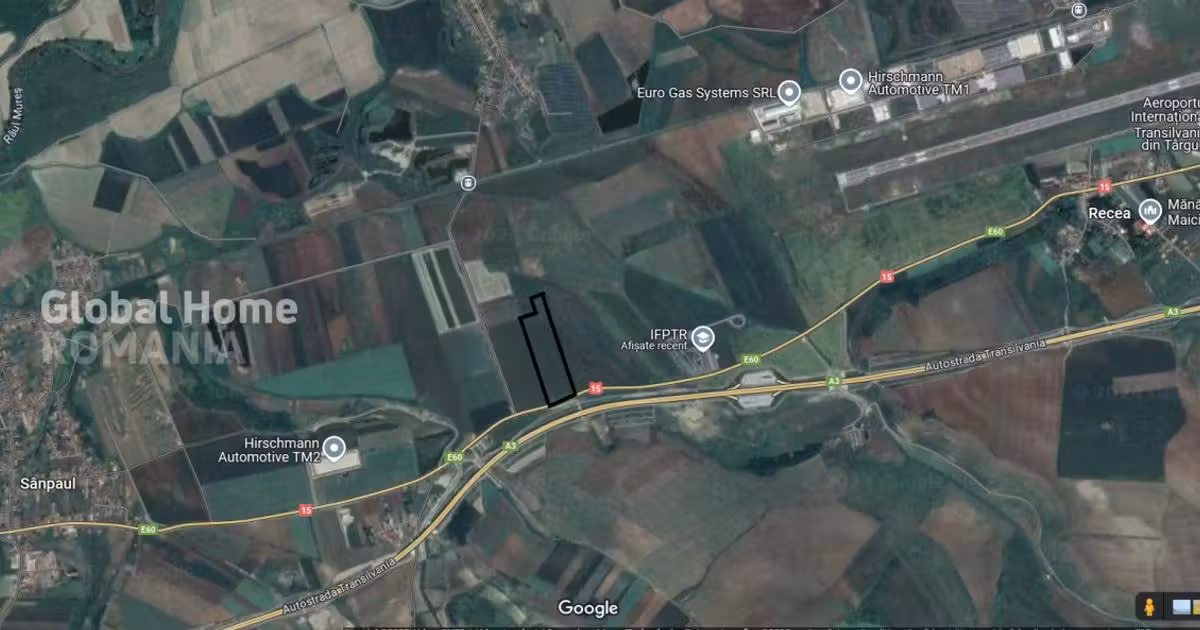 Teren Construcții intravilan de vânzare de 25000 mp, în Sânpaul