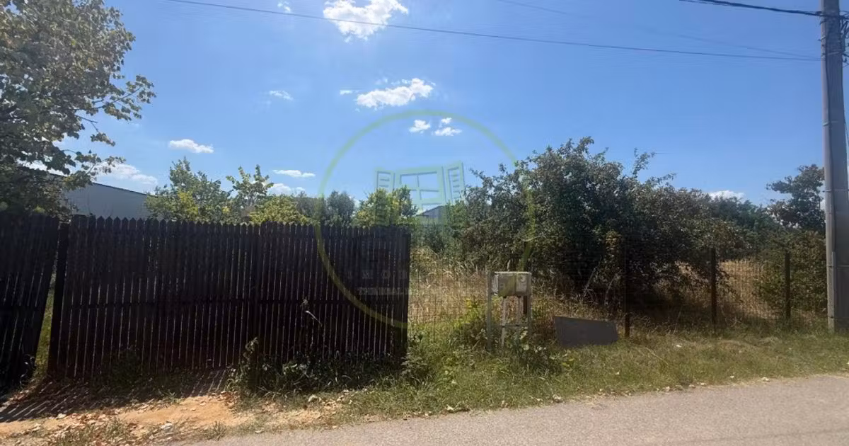 Teren Construcții intravilan de vânzare de 1795 mp, în Pielești