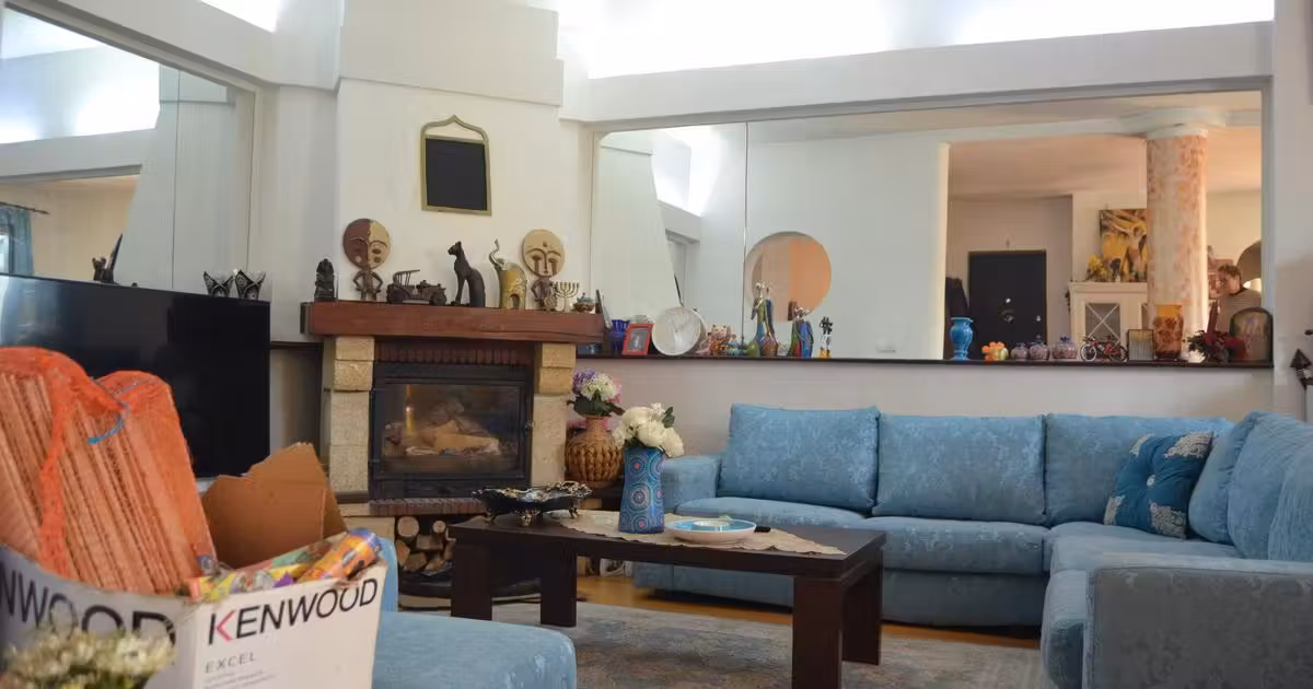 Apartament de vânzare cu 3 camere, mobilat în Bușteni