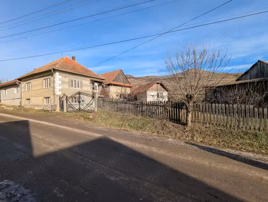 Casă Mera