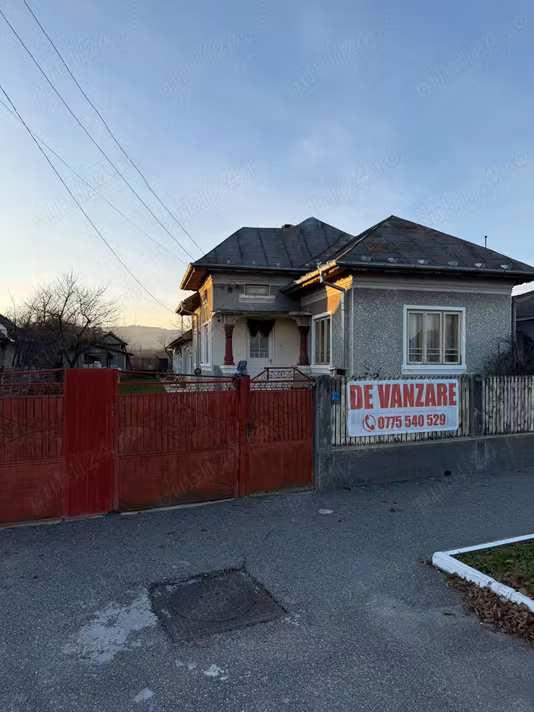 Casă Dragasani