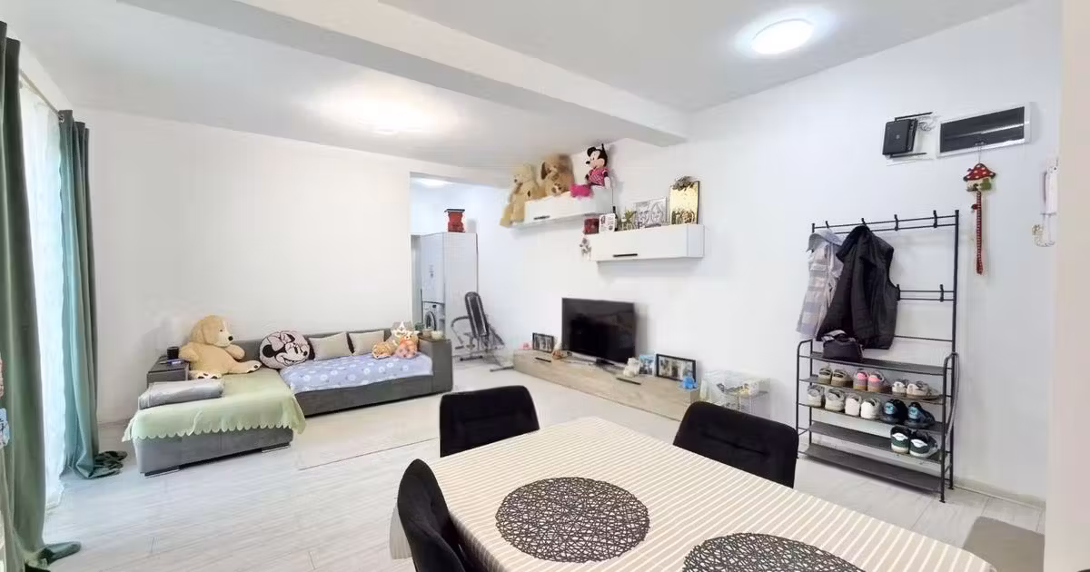 Apartament de vânzare cu 2 camere, mobilat în Giroc