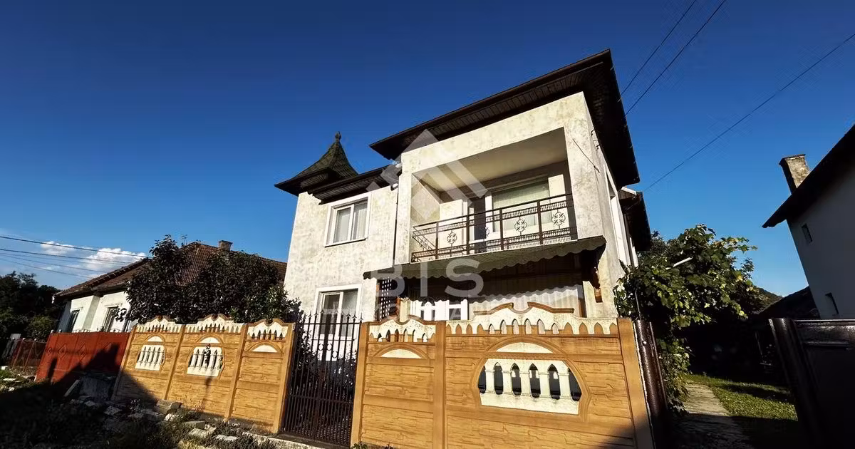 Casă individuală de vânzare cu 4 camere în Sărata