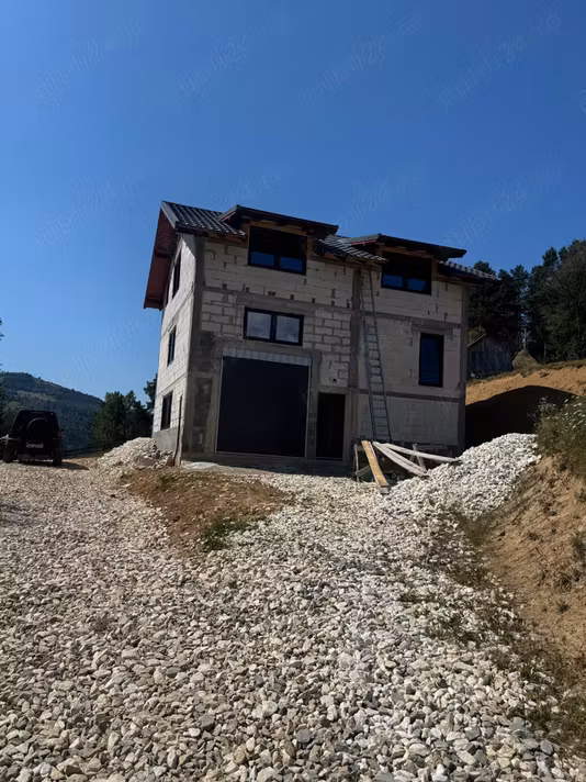 Casă Campeni