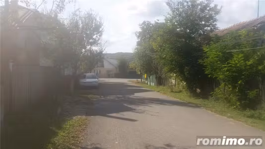 Casă Magureni