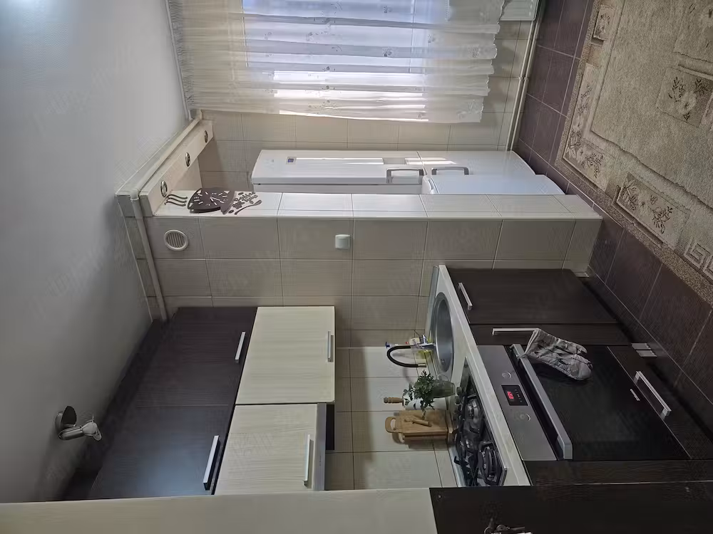 Vand apartament 2 camere