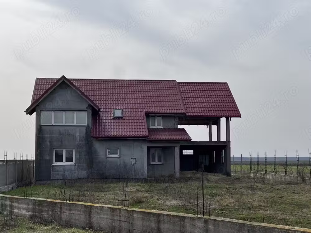 Casă la tară
