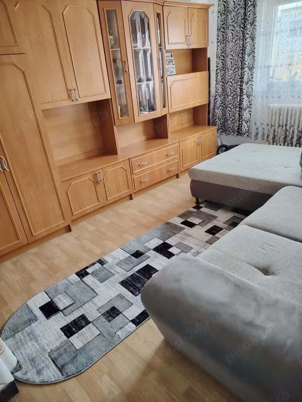 Vând apartament cu 2 camere în Hunedoara M7