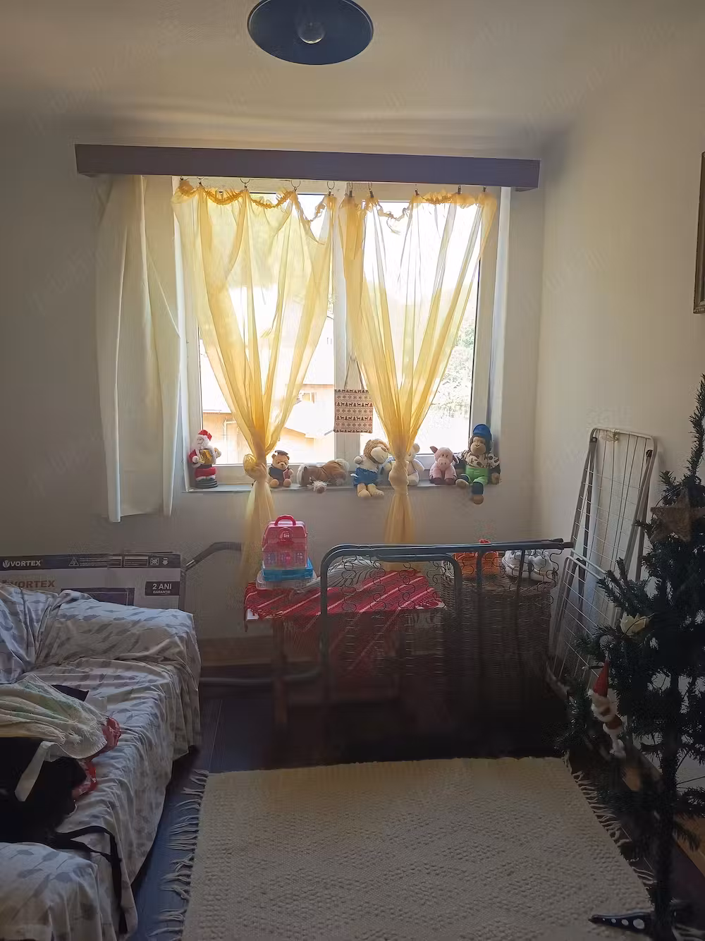 Se vinde apartament mobilat cu 2 camere la etajul 1 in Pădurea Neagră