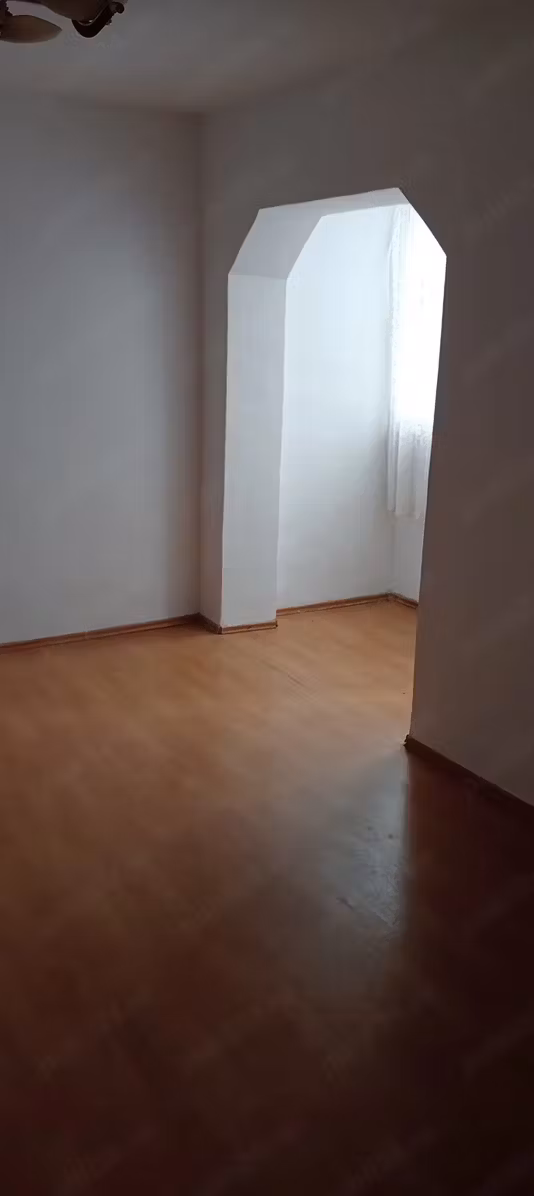 Garsonieră IMG