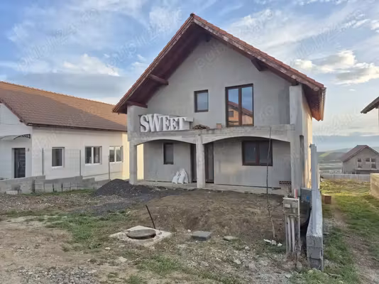 Casă Sura Mare