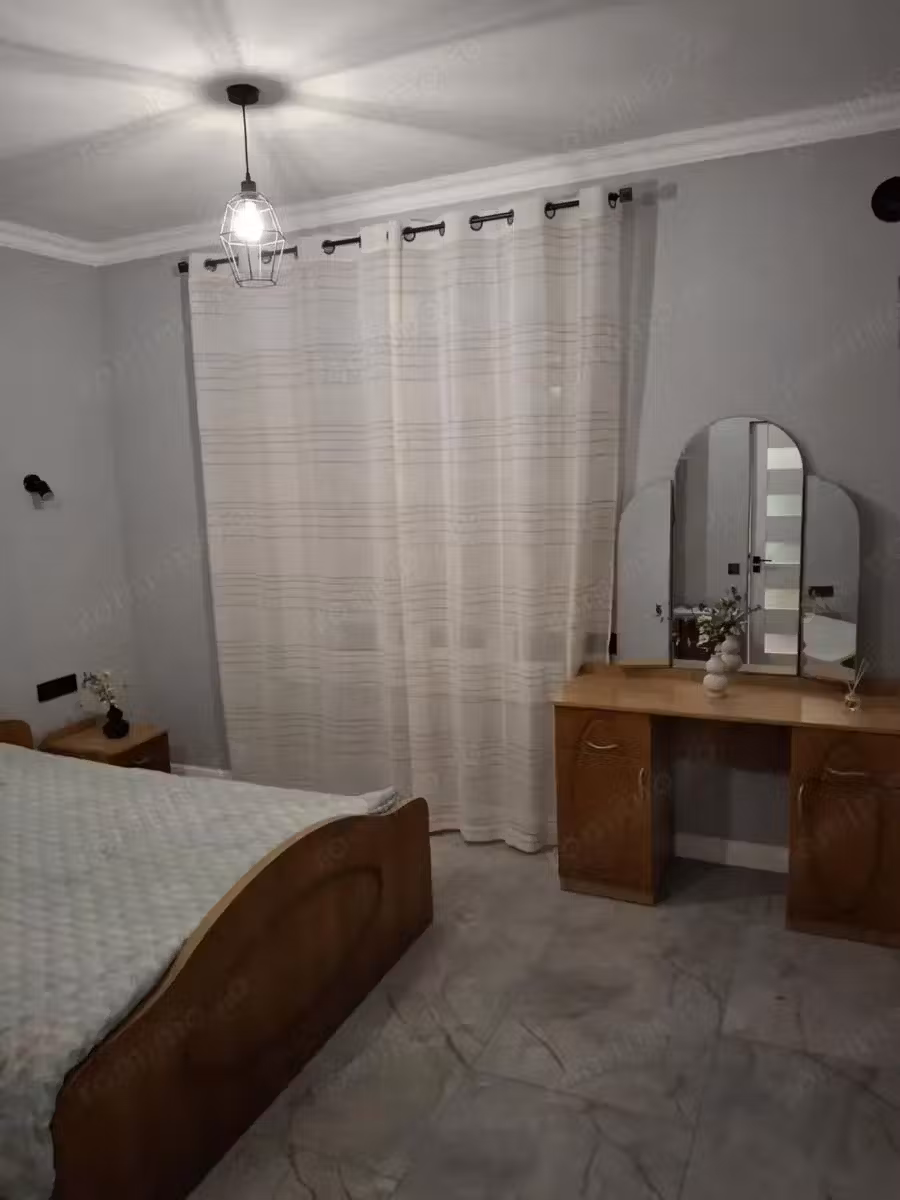 Garsoniera de inchiriat in zona Judetean