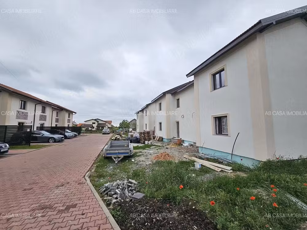 Duplexuri, P+E, cu locuri de parcare, în Giarmata, lângă Timișoara, comision 0%