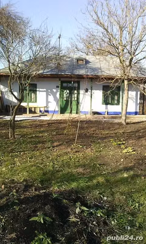 Casa si teren de vanzare