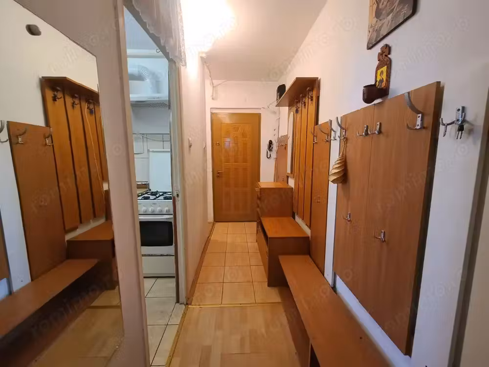 Apartament cu 2 camere de vânzare zona Tudor, str. Banat - Tg. Mureș | 100.000   (ușor negociabil)