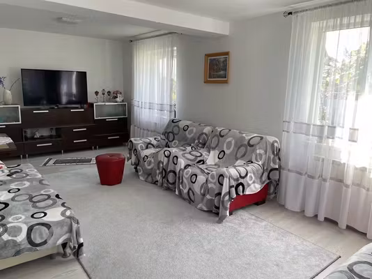Casă Ipotesti